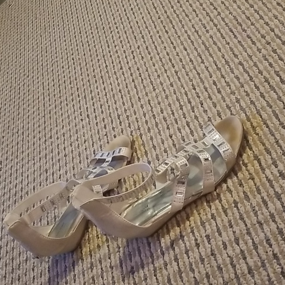 Cute girls sandal